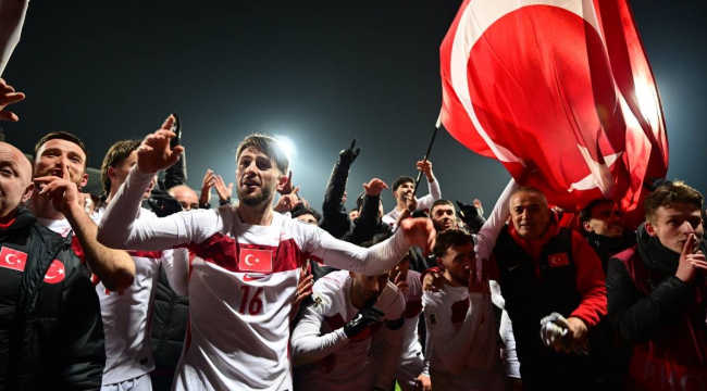 24 yılı geride bıraktık Dünya kupası biletini aldık