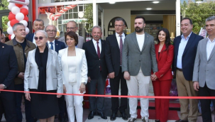 Açılışa başkanlarda katıldı