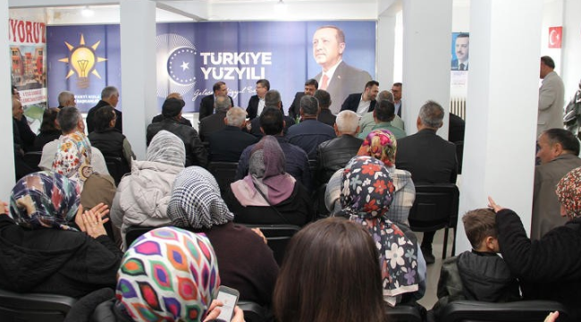 AK Parti Kula'da mahalle başkanları toplantısı