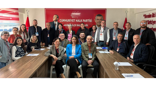 Akhisar CHP ilçe yöneticilerine parti eğitimini 