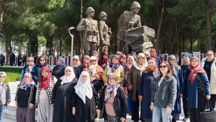 Akhisar'lı kadınlar Çanakkale'de