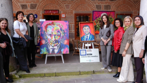 Başkan eşleri sergileri gezdi