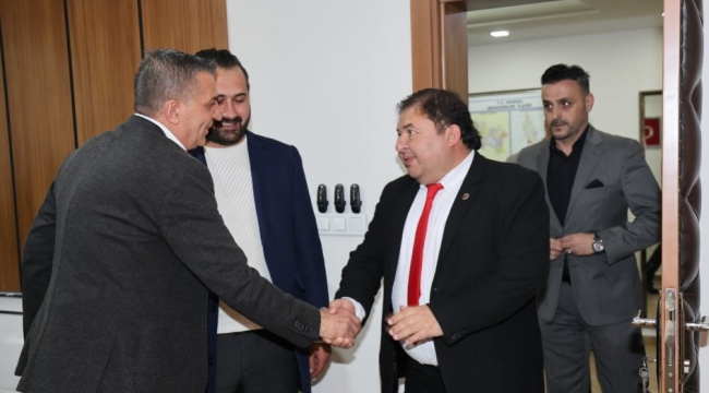 Başkan Şafak başkan Şimşek'i ziyaret etti