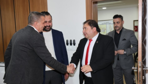 Başkan Şafak başkan Şimşek'i ziyaret etti