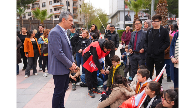 Başkan Sercan Okur ve eşide destek verdi