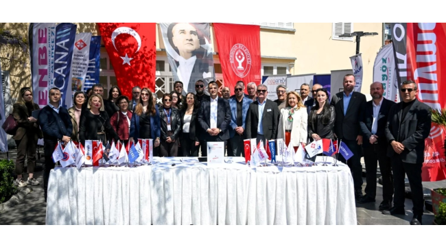 Bornova'da indirimli sağlık destek kartı uygulaması başladı