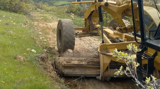  Bozulan arazi yolları yeniden ulaşıma açıldı