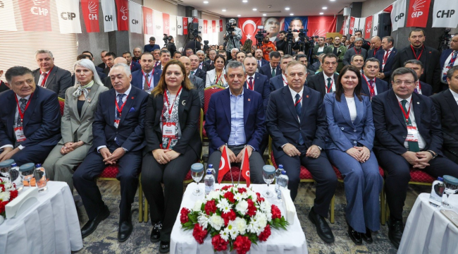 Özel, "O parayla garip gurebaya Afyon sucuğu dağıtacağım" 