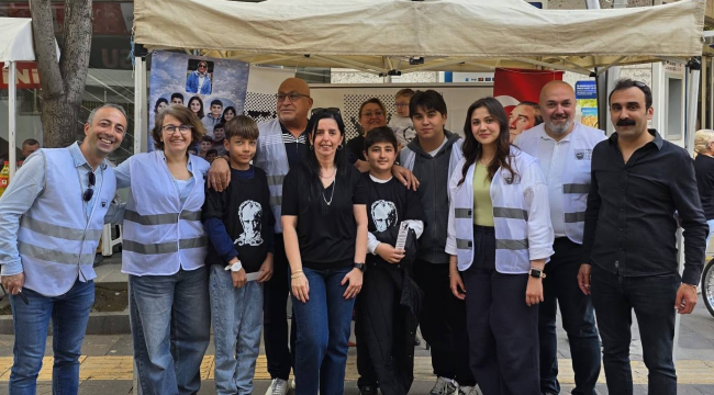 Çocuklara anlamlı günde anlamlı hediyeler