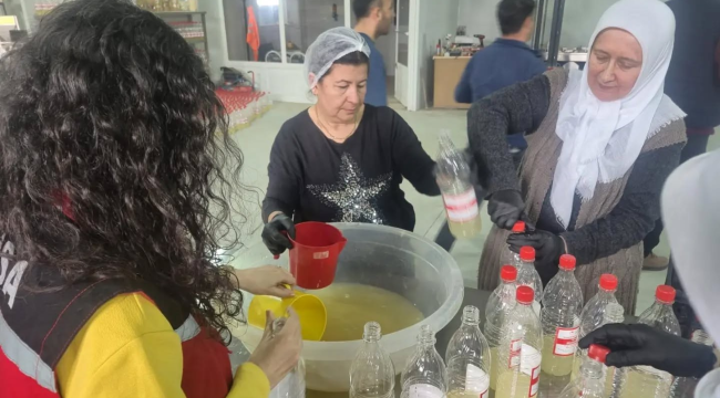 Demirci'de "sirkeni yap,mücadeleyi başlat"elma sirke üretimi