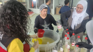 Demirci'de "sirkeni yap,mücadeleyi başlat"elma sirke üretimi