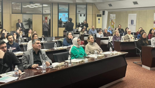 Eczacılara "insan ilişkileri ve stres yönetimi" eğitimi