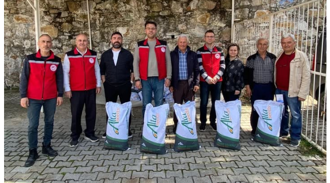 Gördes ve Kula'da tohum dağıtıldı