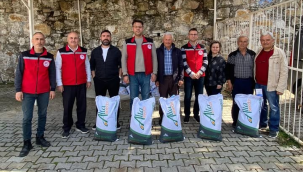 Gördes ve Kula'da tohum dağıtıldı