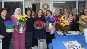 Kadınlar üretiyor satıyor ev ekonomilerine katkıda bulunuyor