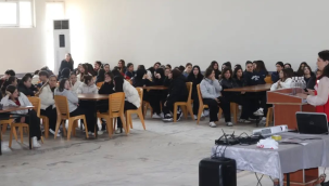 Katılımcılara gıdaya uygun kap ve ambalaj kullanımı anlatıldı