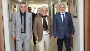 Kaymakamlar Şehzadeler belediye başkanını ziyaret etti