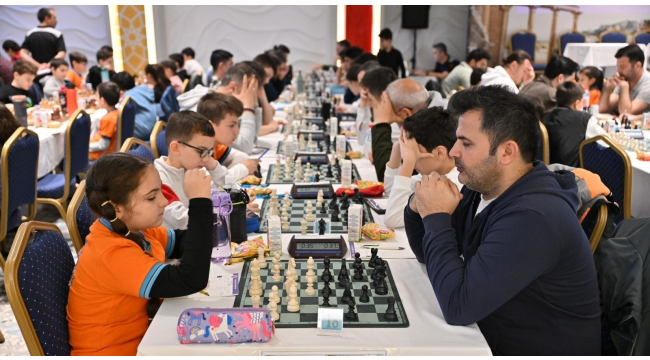 Mesir festivali yarışmaları başladı