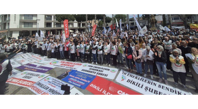 Mitingler zinciri Dikili'de bölgesel buluşmayla büyüdü