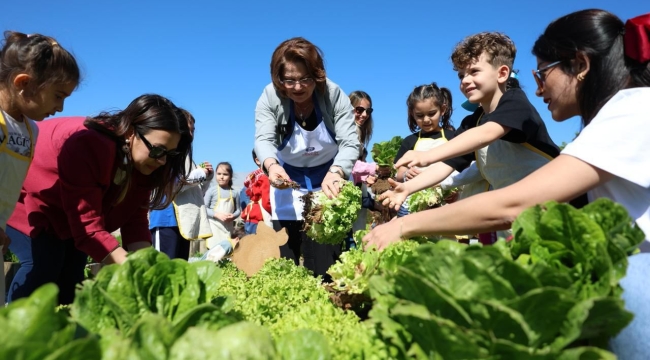 Öğrenciler uygulamalı eğitimle tarım bilinci kazandı