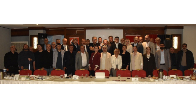 "Ortak Akıl- Güçlü Şehir" çalıştayında konuşan başkan Kılınç'kentin ihtiyacı ortak birlik duygusu''