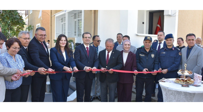 Salihli aile destek merkezi açıldı