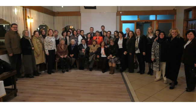 Kadın belediye başkanları Salihli'de