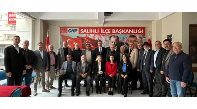 Salihli muhtarlar derneği yönetimi CHP'de