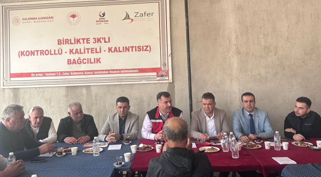 Türkiye'de ilk kez "birlikte 3K'lı bağcılık" projesi Alaşehir'de hayata geçirildi