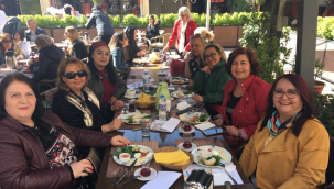 Yardım sevenler derneği üyeleri Kahvaltıda bir araya geldi