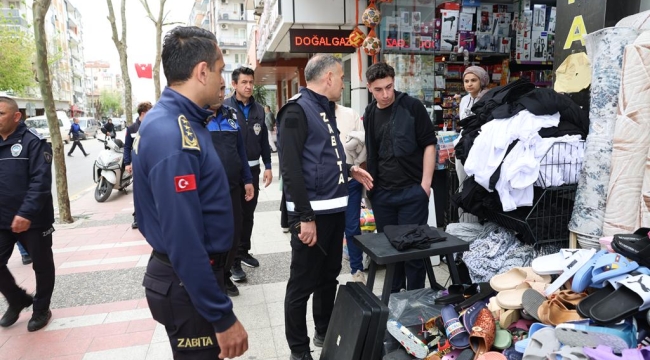 Yaya kaldırımları işgalden temizlendi