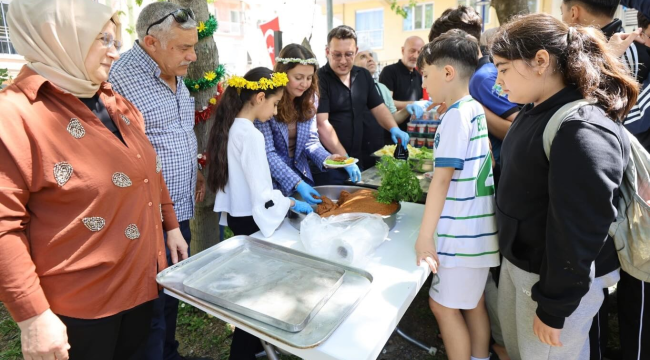 Zeynep'in çiğ köfte partisi dileğini belediye yerine getirdi