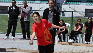 12 ilden gelen 510 sporcu Akhisar'da bocce şampiyonası için yarışıyor