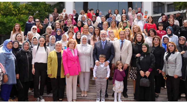 AK Parti Manisa il kadın kolları tarafından düzenlenen teşkilat buluşması
