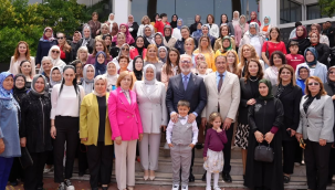 AK Parti Manisa il kadın kolları tarafından düzenlenen teşkilat buluşması