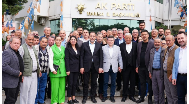 AKP'de üç ilçe mahalle başkanları toplantısı