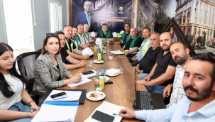 AKP İzmir'de il binası yapıyor