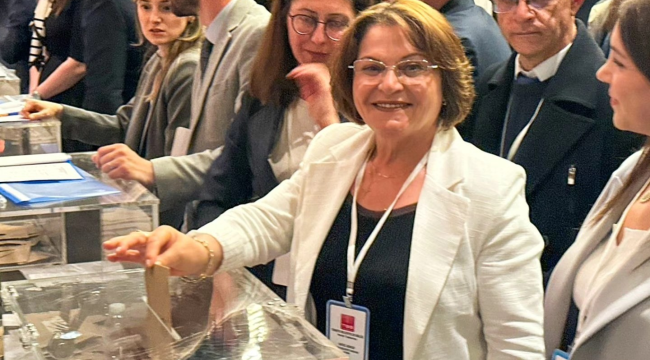 Başkan Gençay'da oyunu kullandı