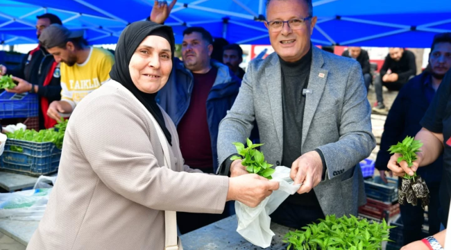 Başkan Öküzcüoğlu fide dağıttı
