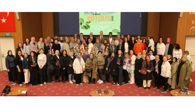 Çiftçiler gününde 17 ilçe çiftçileri Manisa'da bir araya geldi