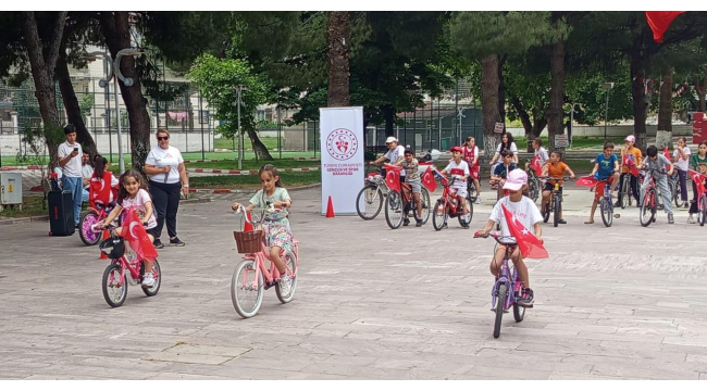 Çocuklar yarıştı