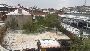 Demirci'yi dolu vurdu