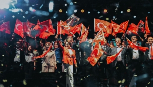 Didim'de 19 mayıs kutlamalarına siyasetçi akını