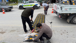 Gördes'te düzenli ulaşım için yol çalışmaları