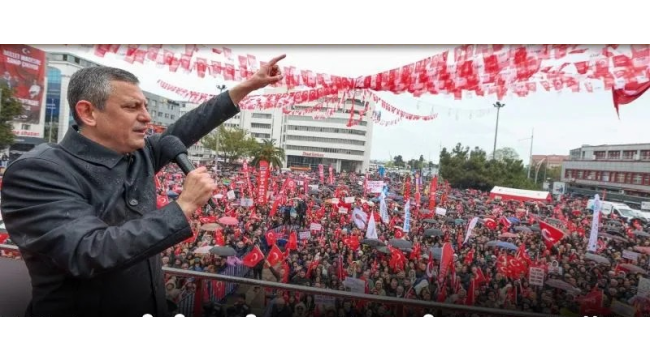 Karabük'te vatandaşlara seslenen CHP lideri Özel''Kusur varsa kendimizde aradık''