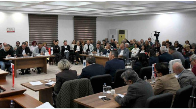 Kuşadası belediyesi Çevreci ve Ege belediyeler birliğinden ayrılma kararı aldı