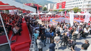 Manisa'da 19 mayıs gösterileri renkli görüntülere sahne oldu