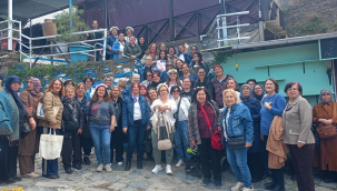 Manisa'lı kadınlar Şirince'de