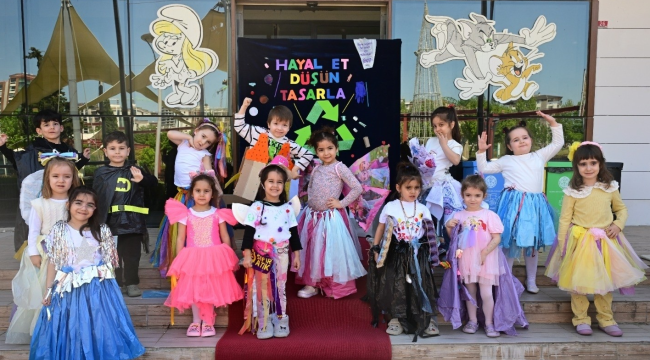 minik öğrencileri "Sıfır Atık Projesi" temalı defilesi büyük ilgi gördü