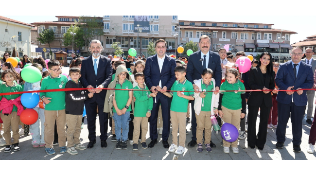 Öğrenciler okuyan, düşünen,üreten çocuklar şenliğinde buluştu